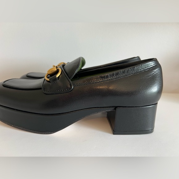 GUCCI NWOT - Horsebit black women’s loafers - Picture 14 of 15
